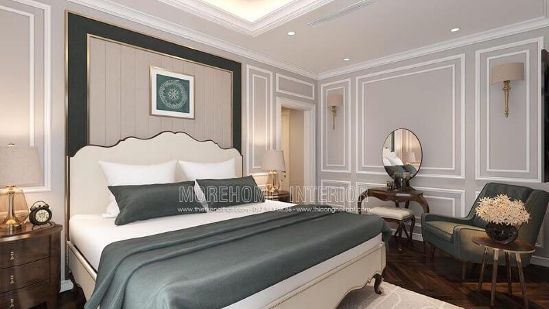 Giường ngủ gỗ tự nhiên kết hợp cùng nệm ốp đầu giường viền kim loại mạ vàng đã tạo nên vẻ đẹp sang trọng, quý phái cho phòng ngủ tân cổ điển cao cấp.